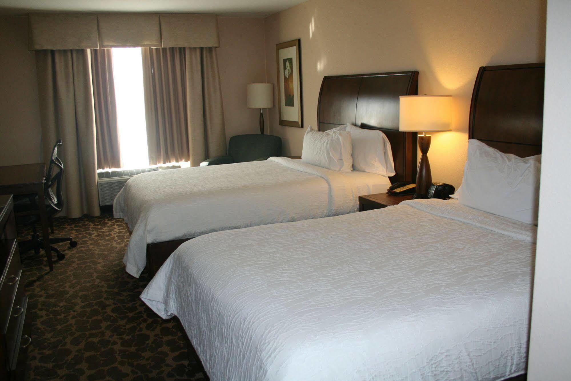 Hilton Garden Inn Charlotte/Concord Dış mekan fotoğraf